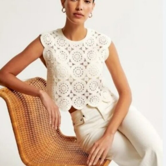 Abercrombie & Fitch White Crochet Lace Sleeveless Top (Size Small) - Picture 1 of 7
